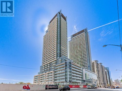 n638-7 Golden Lion Hts, North York, ON, M2M0C1 | Card Image