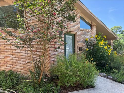 6015 Los Robles Dr, Apt A, College Station, TX, 77845 | Card Image