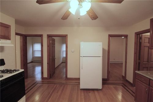 1 Borden St, Pawtucket, RI, 02861-1621 | Card Image