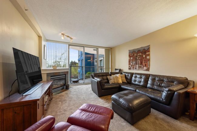 315 - 1485 W 6 Th Avenue, Condo with 2 bedrooms, 2 bathrooms and 1 parking in Vancouver BC | Image 3
