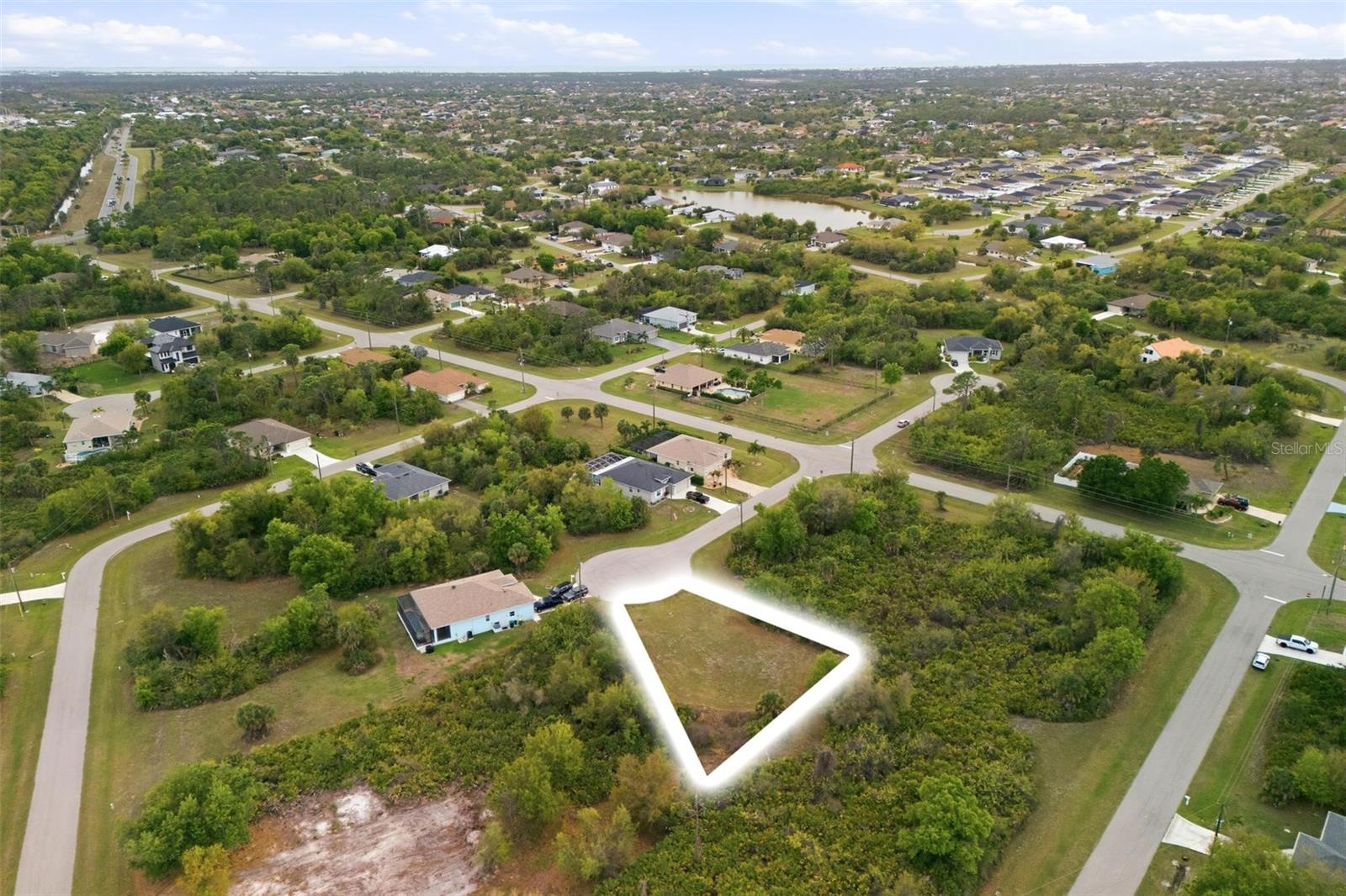 Land in ROTONDA WEST 3