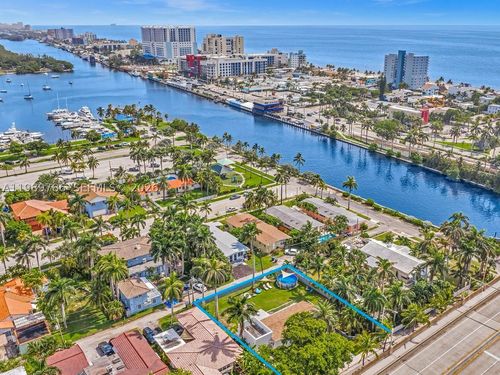 715 Hollywood Blvd, Hollywood, FL, 33019-1601 | Card Image