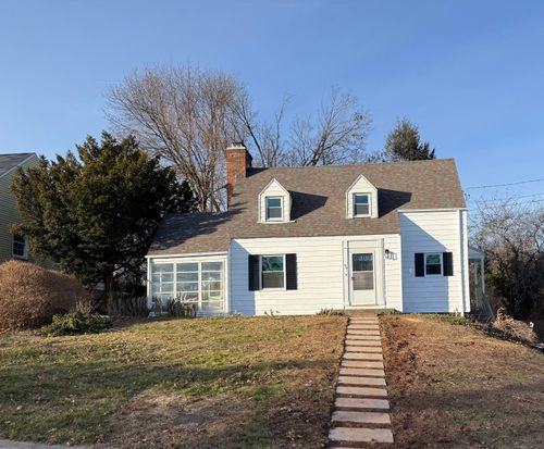 96 Bentwood Rd, West Hartford, CT, 06107-3703 | Card Image