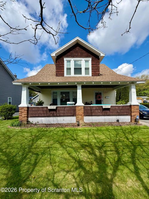 737 Jefferson Ave, Jermyn, PA, 18433-1601 | Card Image