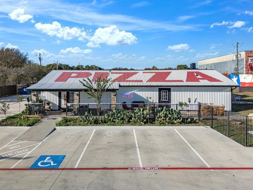 9805 Jacksboro Hwy, Fort Worth, TX, 76135-4713 | Card Image