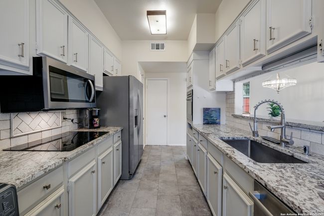 APT-2702 - 3678 Hidden Dr, Townhouse with 2 bedrooms, 3 bathrooms and null parking in San Antonio TX | Image 9