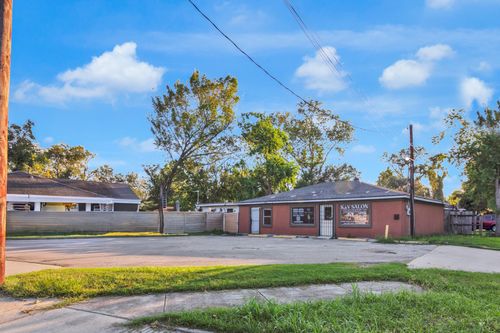 10041 Fulton St, Houston, TX, 77076-4225 | Card Image