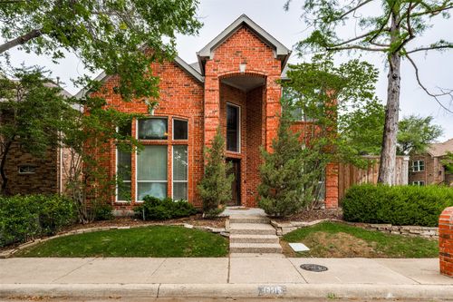 18515 Kelly Cave Trl, Dallas, TX, 75252-2688 | Card Image