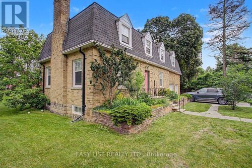 77 Avondale Ave, North York, ON, M2N2V1 | Card Image