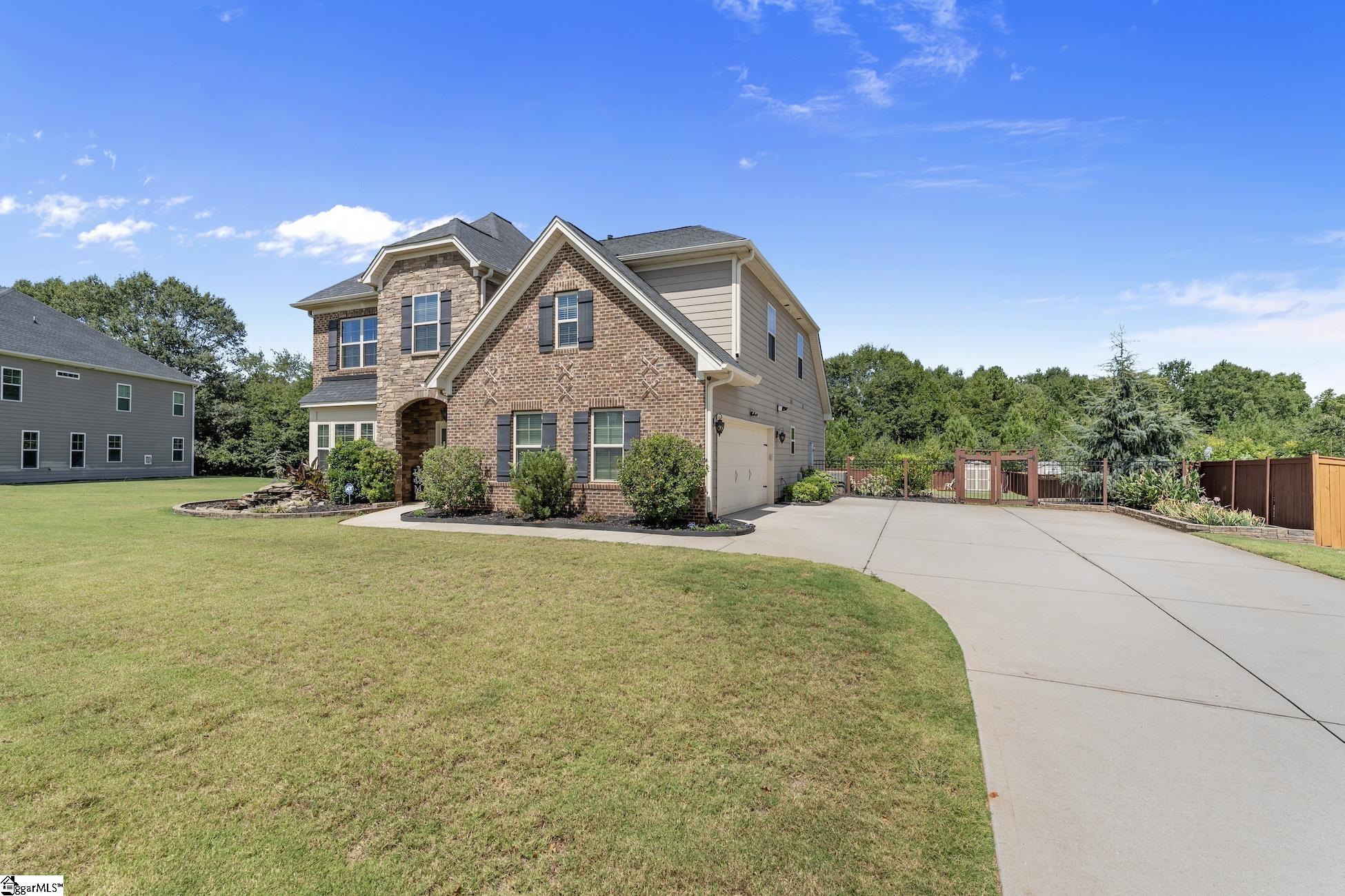 Meadows Ln, Easley, SC 29642