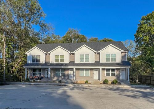 b-2073 N Ford St, Clarksville, TN, 37042-4351 | Card Image