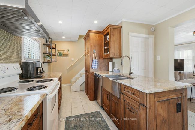 3 Gibson St, House other with 3 bedrooms, 1 bathrooms and 2 parking in Parry Sound ON | Image 10
