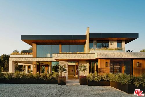 401 N Tigertail Rd, Los Angeles, CA, 90049 | Card Image