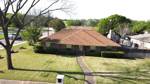 101 Connie Dr, Desoto, TX, 75115-6213 | Card Image