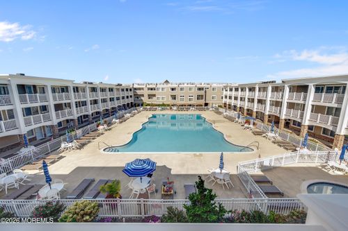 4110-438 Mantoloking Rd, Brick, NJ, 08723-5863 | Card Image