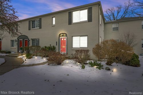 695 Graefield Ct, Birmingham, MI, 48009-7539 | Card Image