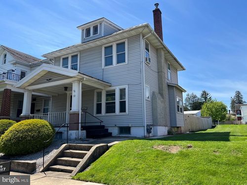 10 E Penn Ave, ROBESONIA, PA, 19551-1526 | Card Image