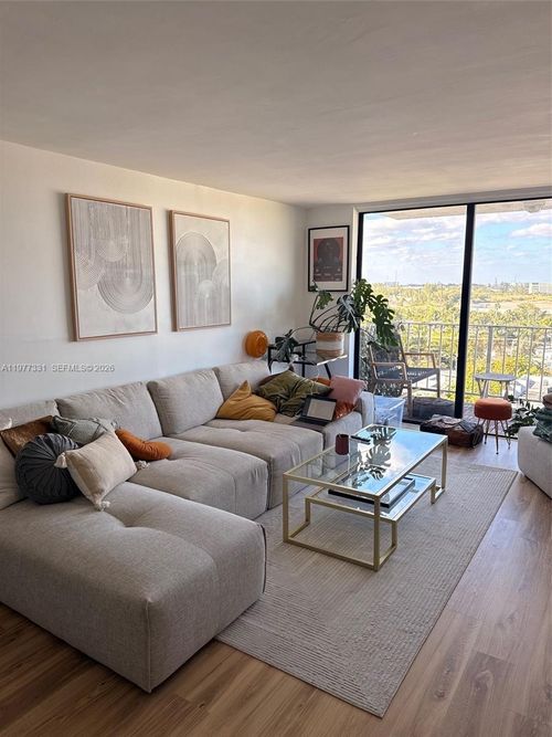 apt-901-2350 Ne 135th St, North Miami, FL, 33181-3550 | Card Image