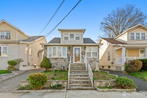 1037 Schneider Ave, Union, NJ, 07083-5629 | Card Image