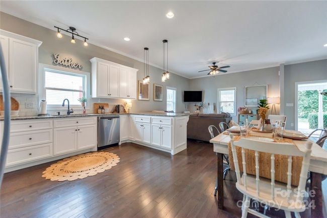 39 3 Rd St, House other with 2 bedrooms, 2 bathrooms and null parking in Cramerton NC | Image 19