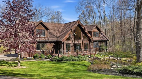 10301 Mountain View Trl, Stanwood, MI, 49346-9058 | Card Image