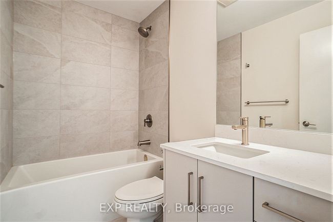 UNIT-7 - 158 Laval St, Home with 2 bedrooms, 1 bathrooms and null parking in Vanier ON | Image 11