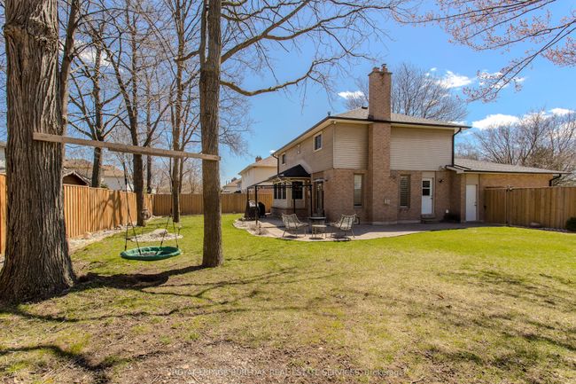 2033 Headon Forest Dr, House other with 5 bedrooms, 4 bathrooms and 2 parking in Burlington ON | Image 5