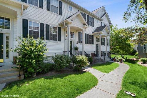 1094 Manchester Cir, Grayslake, IL, 60030-3337 | Card Image