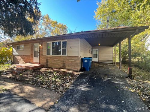 10125 Crown Point Dr, Saint Louis, MO, 63136-4216 | Card Image