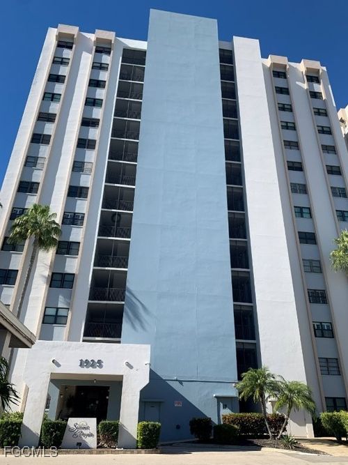 apt-101-1925 Clifford St, Fort Myers, FL, 33901-3232 | Card Image