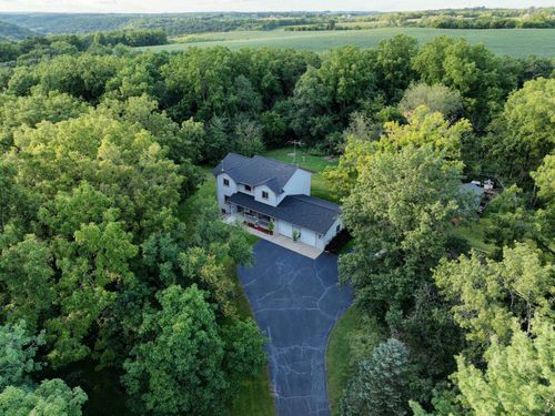 4302 Green Leaf Drive, Dodgeville, WI, 53533 | Card Image