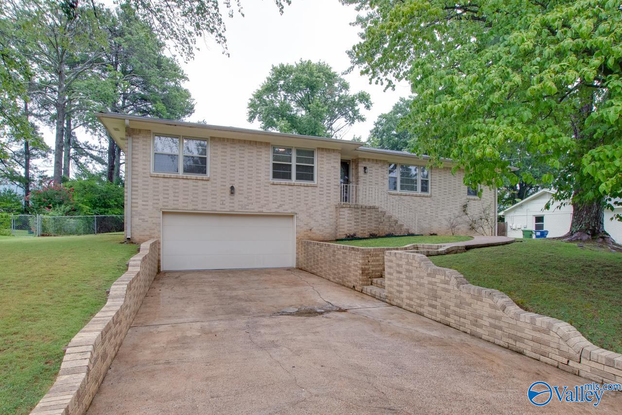 Benton St, Huntsville, AL 35802