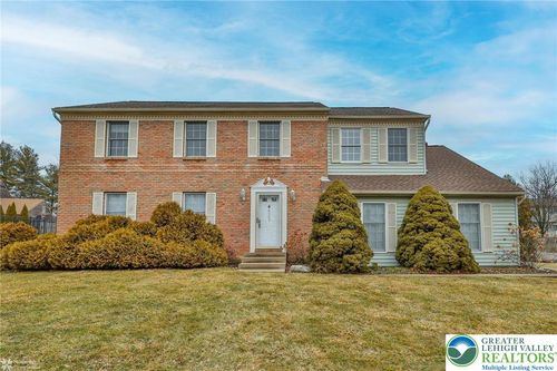 4059 Wedgewood Road, South Whitehall Twp, PA, 18104 | Card Image