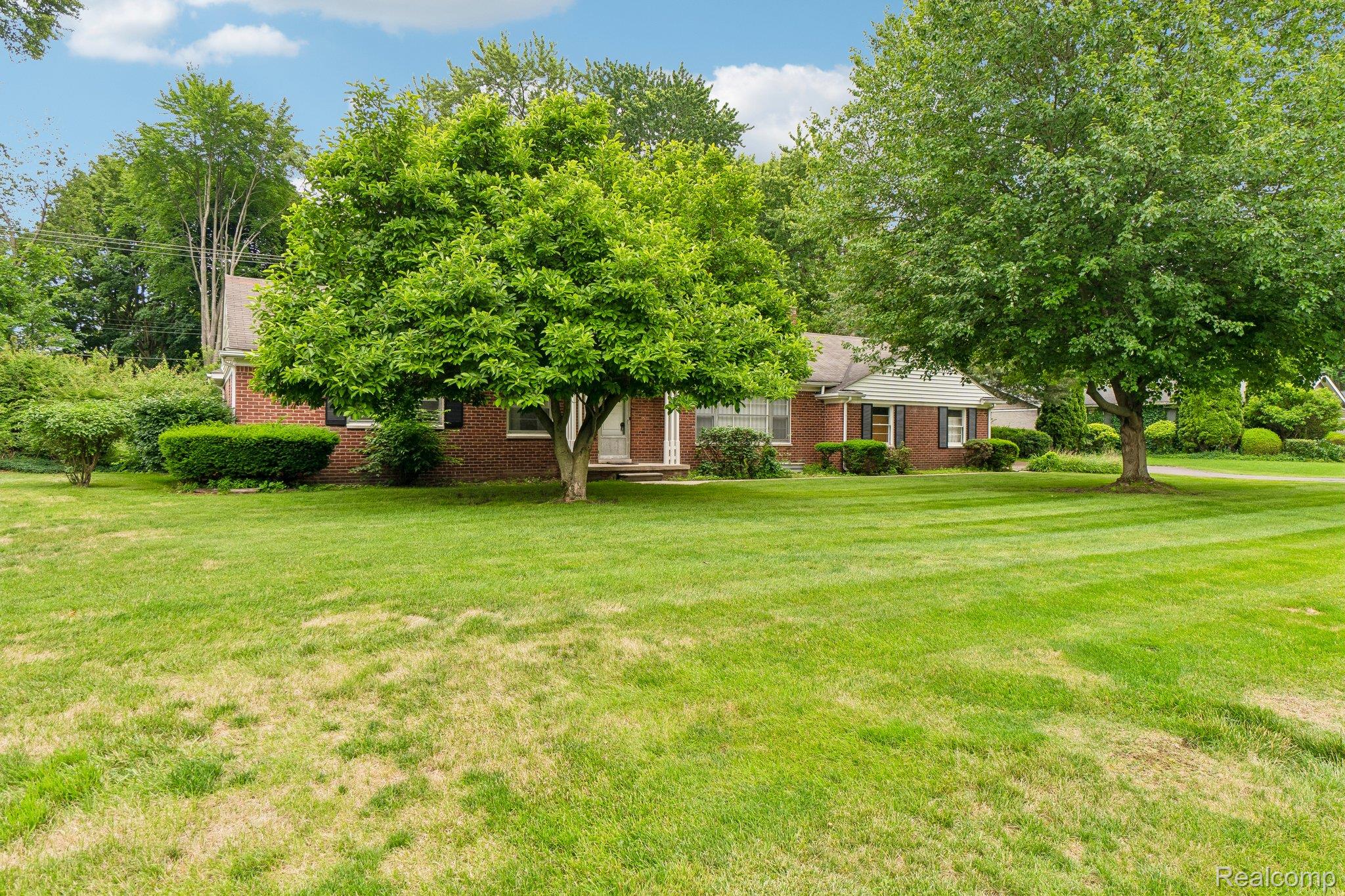 Residential in Bloomfield Hills 3