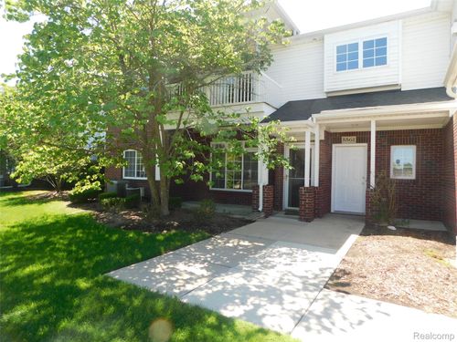 5555 Acorn Ln, Sterling Heights, MI, 48314-3162 | Card Image
