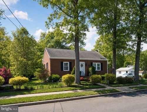 1304 Griffith Ave, BURLINGTON, NJ, 08016-3652 | Card Image