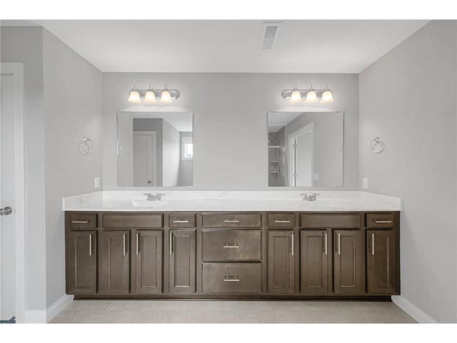 En Suite with double vanity | Image 27