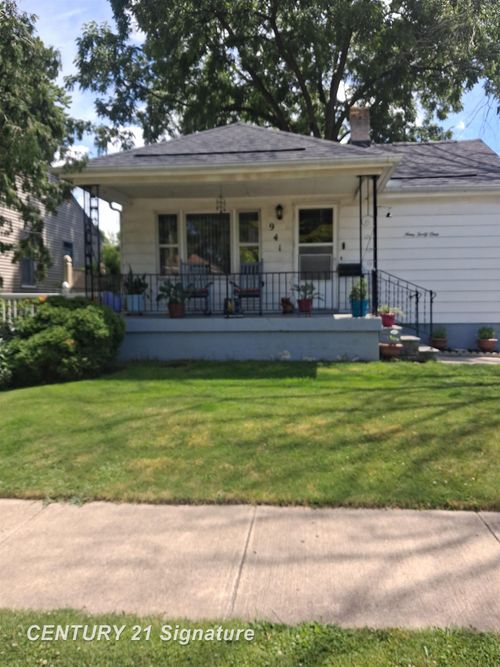 941 Bloor Avenue, Flint, MI, 48504 | Card Image