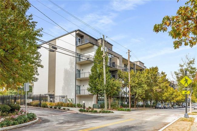 UNIT-110 - 3400 Malone Dr, Condo with 2 bedrooms, 2 bathrooms and 2 parking in Chamblee GA | Image 5