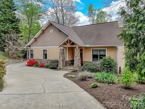 48 Hoosier Ct, Lake Junaluska, NC, 28745-8791 | Card Image