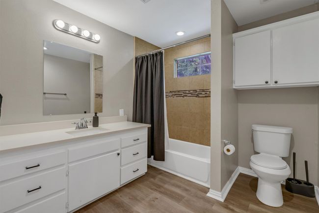 203 Olive St, House other with 3 bedrooms, 3 bathrooms and null parking in Waxahachie TX | Image 21