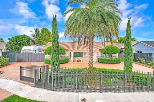 4225 Sw 133rd Ct, Miami, FL, 33175-3942 | Card Image