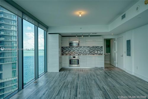 1208-650 Ne 32nd St, Miami, FL, 33137-4244 | Card Image
