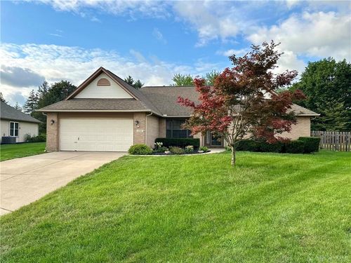1281 Whitetail Dr, Fairborn, OH, 45324-9447 | Card Image