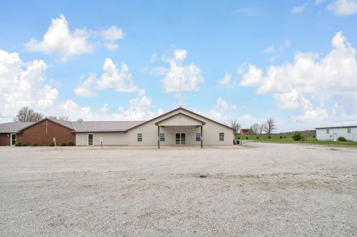 2598 E Smiley Ave, Shelby, OH, 44875-9431 | Card Image