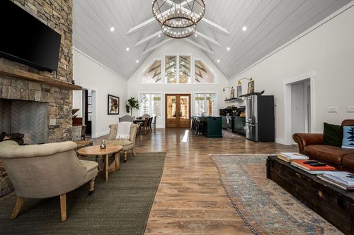 2425 Westlake Ave, Monteagle, TN, 37356-6019 | Card Image