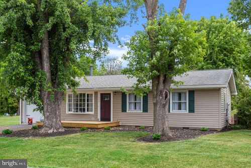 349 Walnut Dr, Timberville, VA, 22853-9710 | Card Image