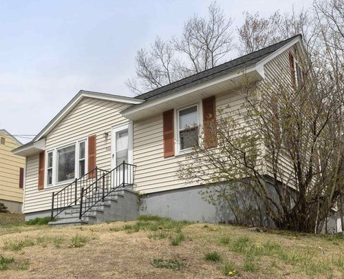 340 Gold Street, Manchester, NH, 03103 | Card Image