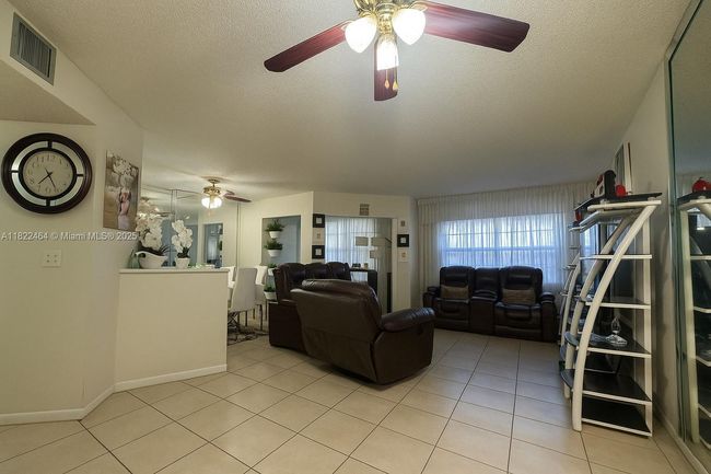 APT-112M - 12500 Sw 5 Th Ct, Condo with 1 bedrooms, 2 bathrooms and null parking in Pembroke Pines FL | Image 7