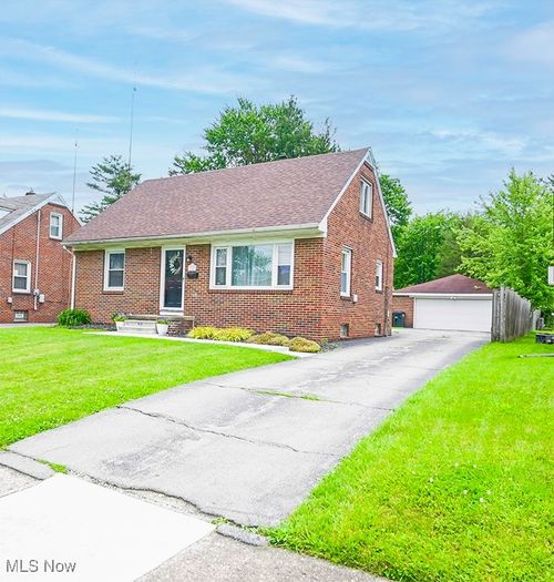 1153 Meadowbrook Ave Se, Warren, OH, 44484-4561 | Card Image